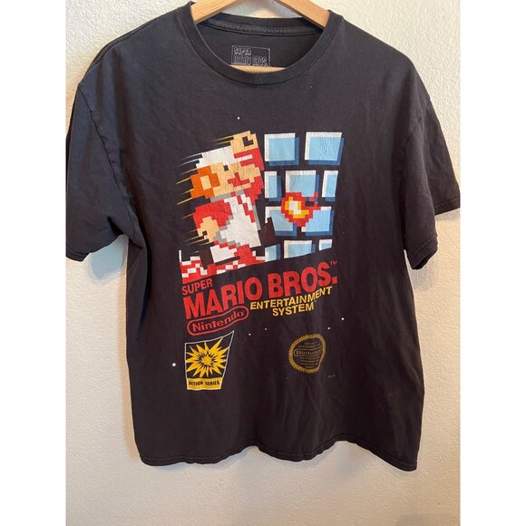 Super Mario Bros. NES Cover Graphic T-Shirt Nintendo Retro Gamer Tee Size M Tee - Picture 2 of 5